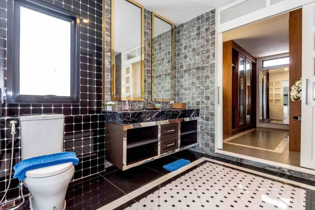 3BD Pool Villa Pattaya with sauna - Exquisite Pool Villa B Nong Prue Esterno foto
